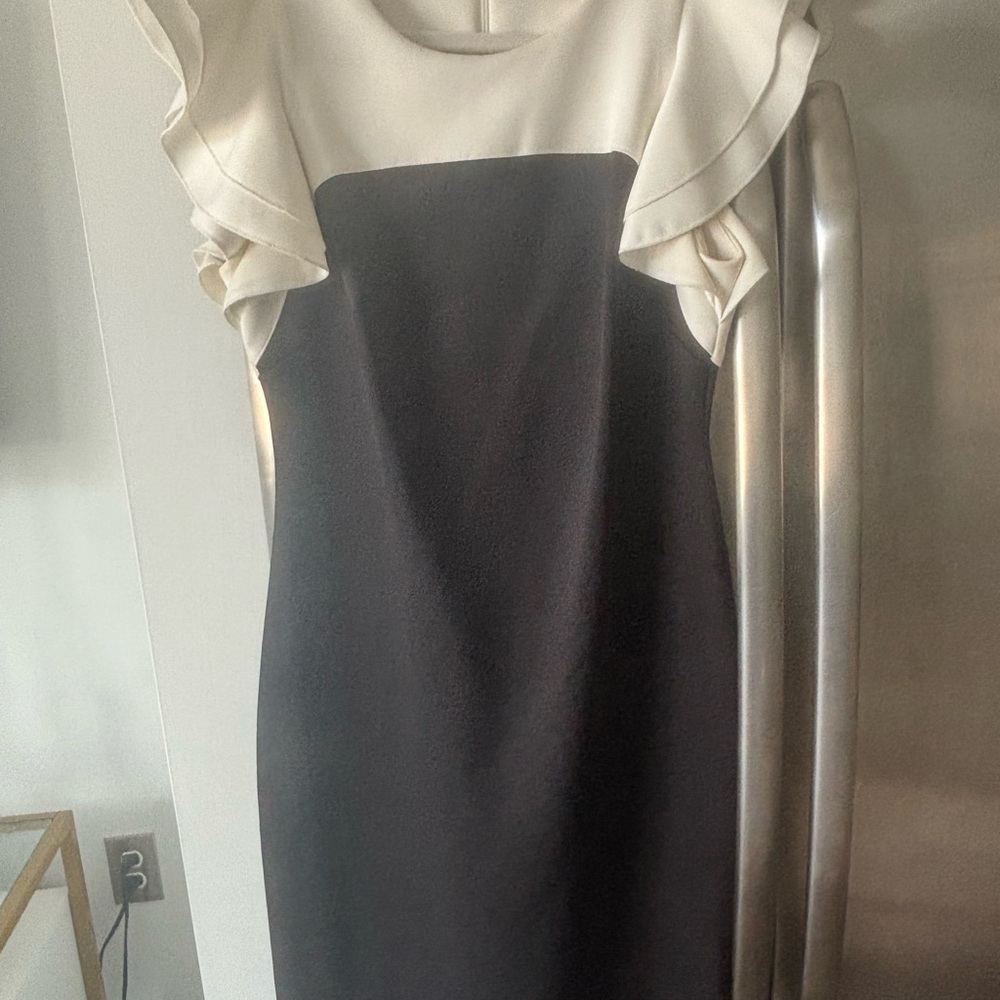 Tommy Hilfiger Elegant Black and Cream Midi Dress